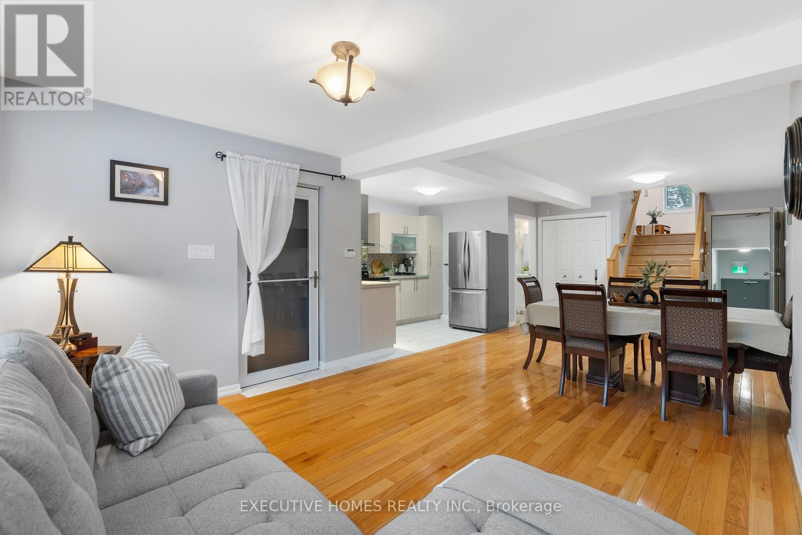 582 Upper James Street, Hamilton, ON