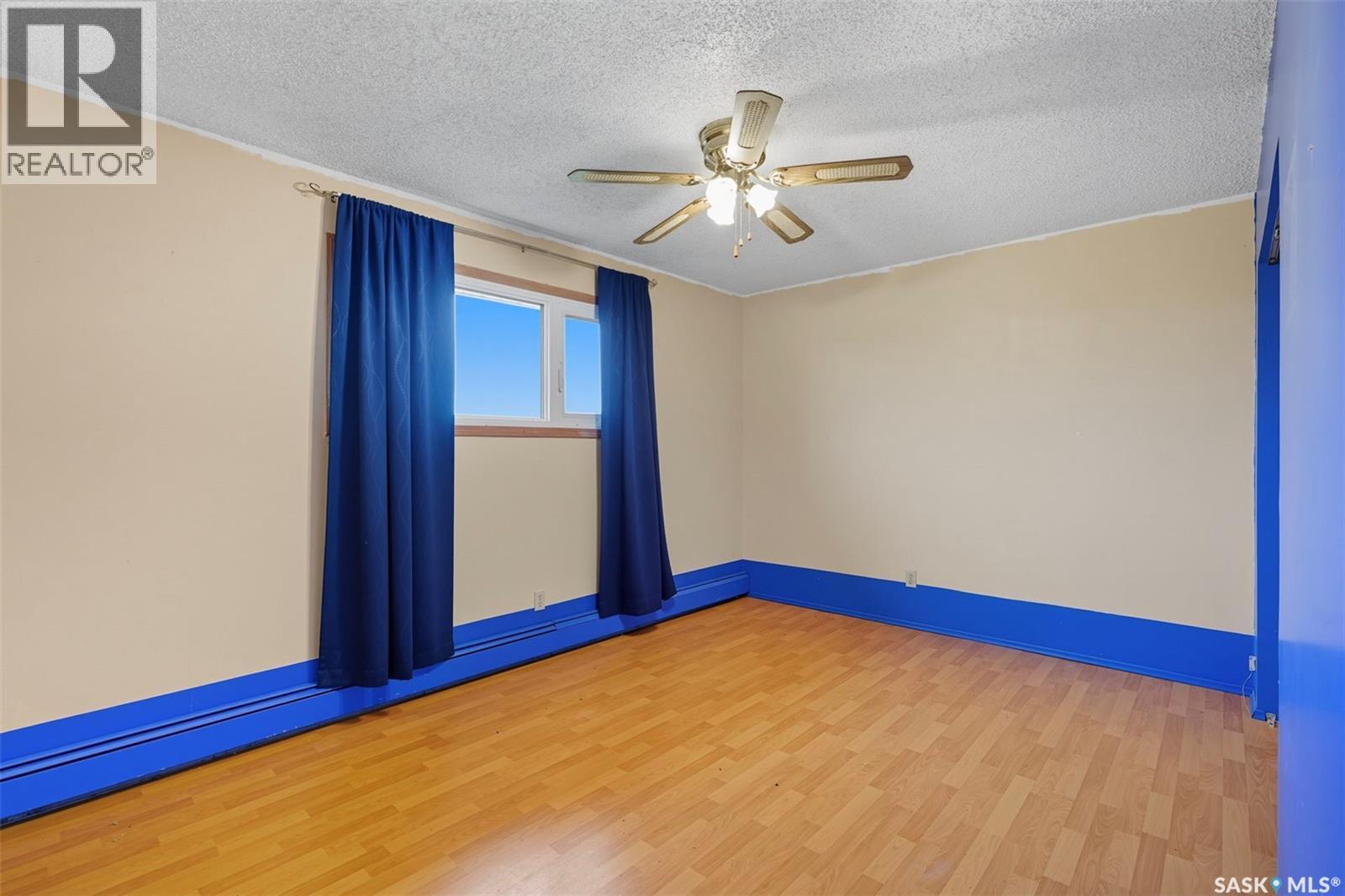 Deneiko Acreage, Usborne Rm No. 310, SK - Indoor Photo Showing Other Room