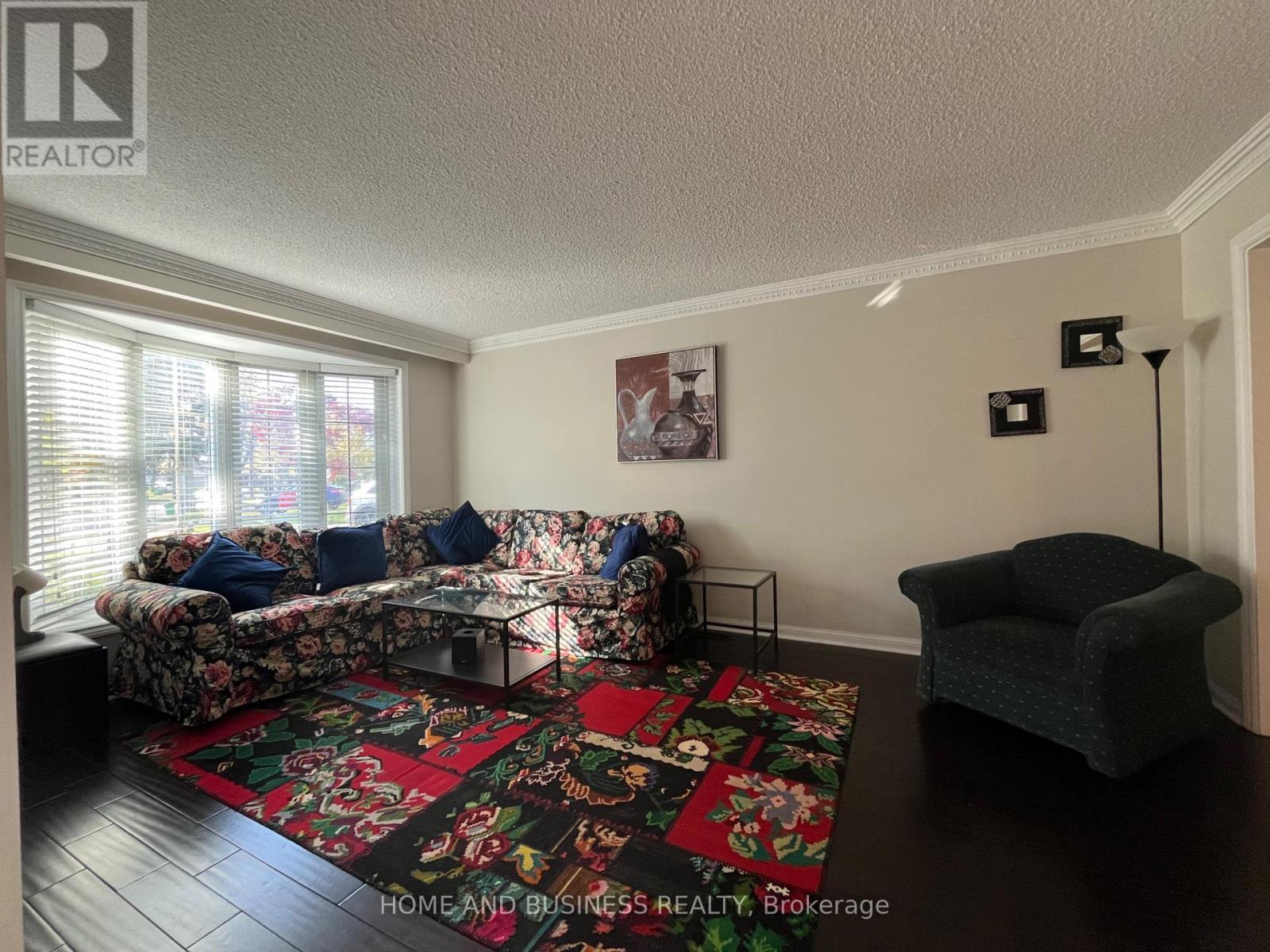 2639 Hayford Court, Mississauga, ON - Indoor Photo Showing Living Room