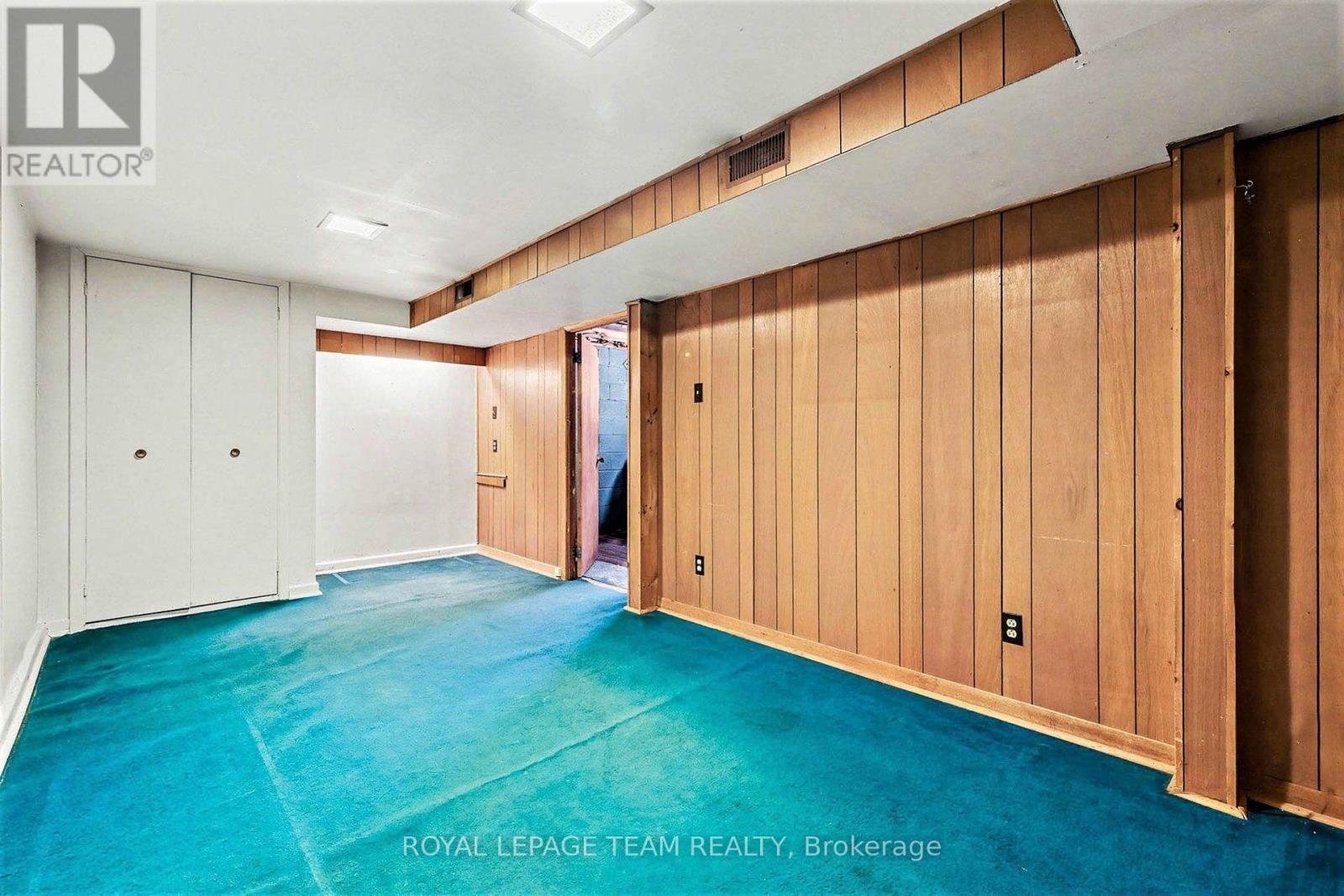 906 Ivanhoe Avenue, Ottawa, ON - Indoor Photo Showing Other Room