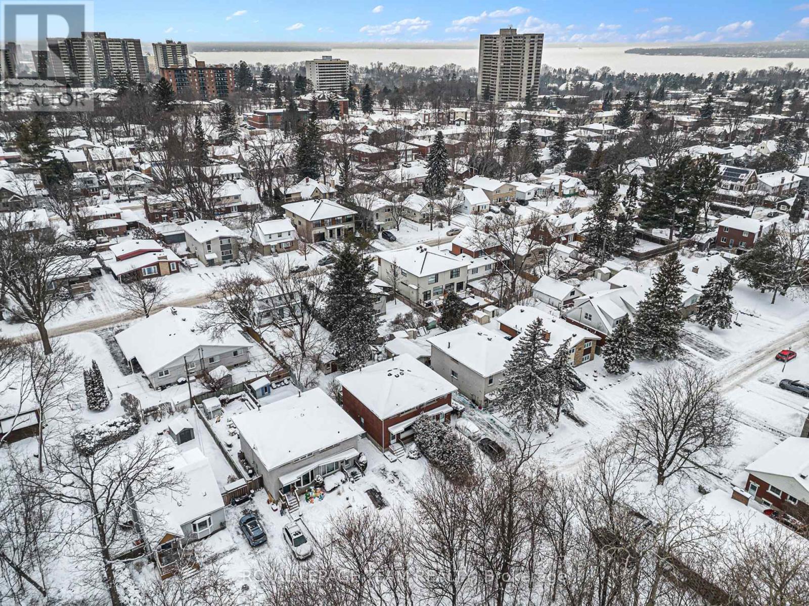 906 Ivanhoe Avenue, Ottawa, ON - Outdoor With View