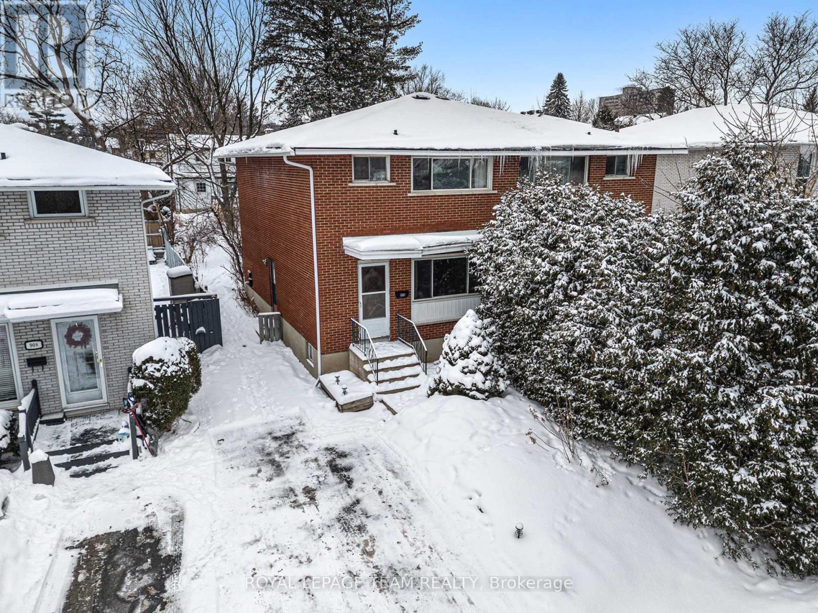 906 Ivanhoe Avenue, Ottawa, ON - Outdoor