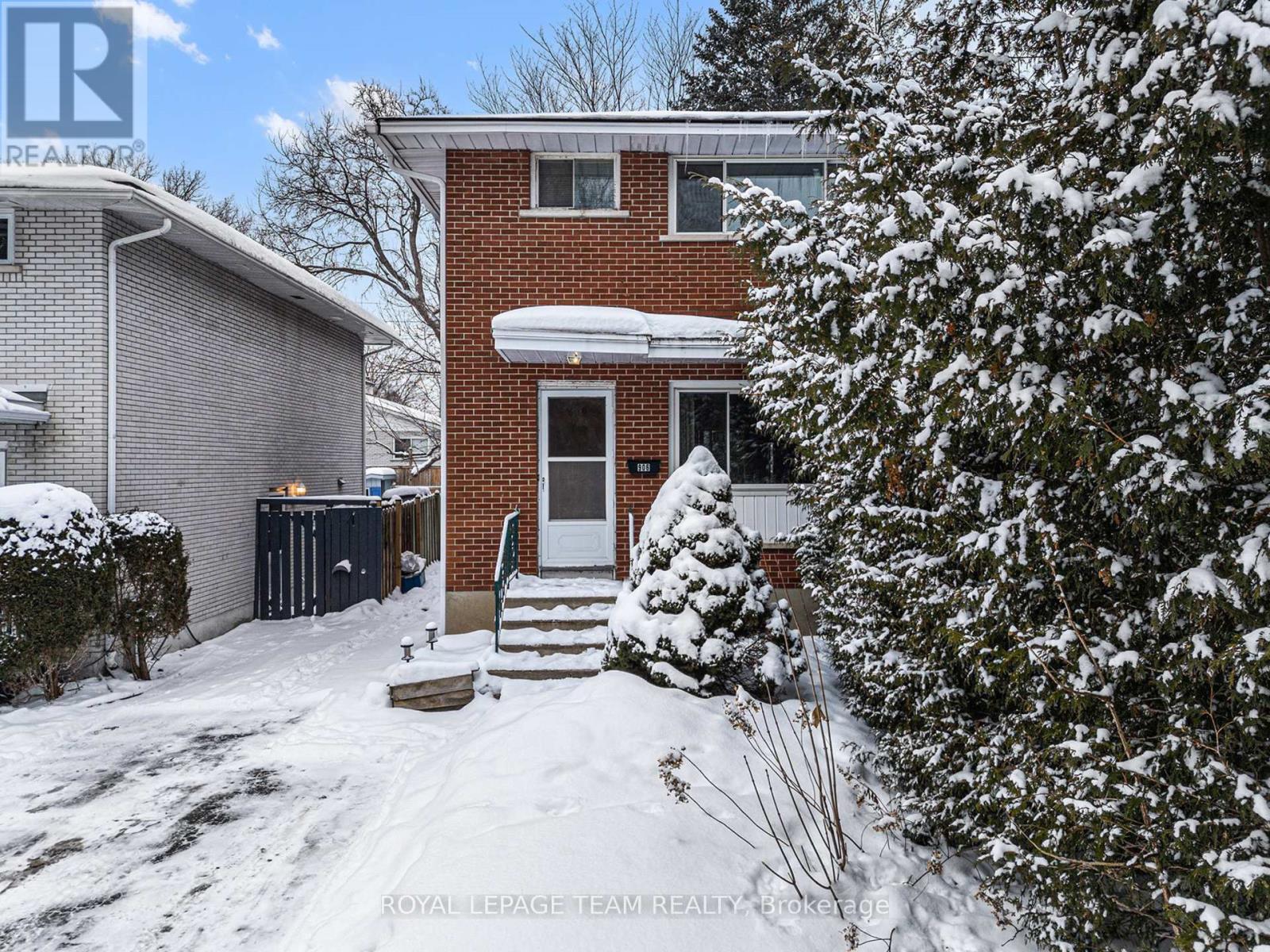 906 Ivanhoe Avenue, Ottawa, ON - Outdoor