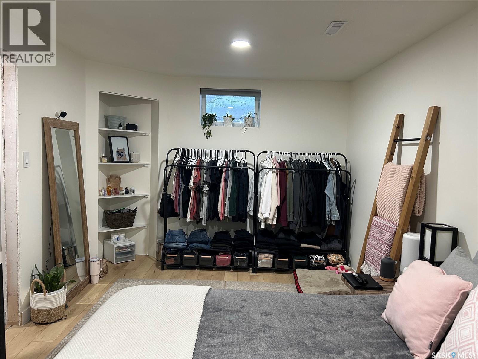 816 8Th Avenue, Rosthern, SK - Indoor