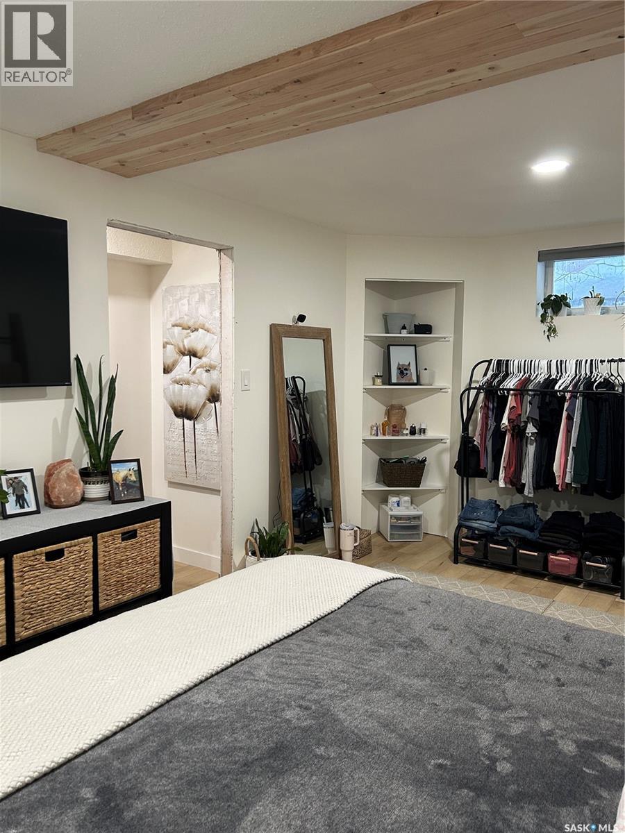 816 8Th Avenue, Rosthern, SK - Indoor