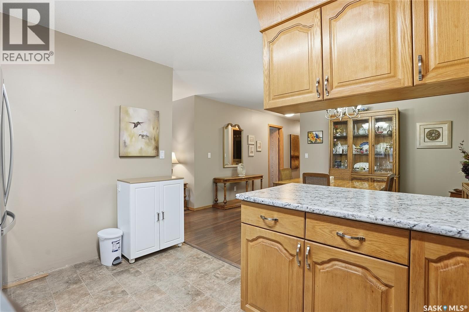 111 103 Keevil Crescent, Saskatoon, SK - Indoor Photo Showing Kitchen