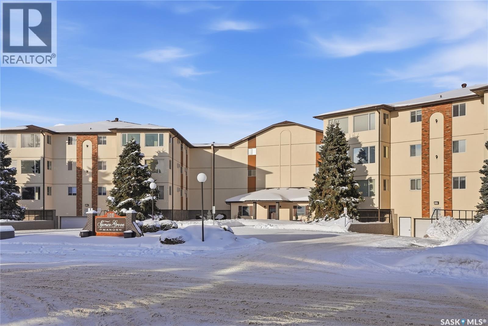 111 103 Keevil Crescent, Saskatoon, SK - Outdoor