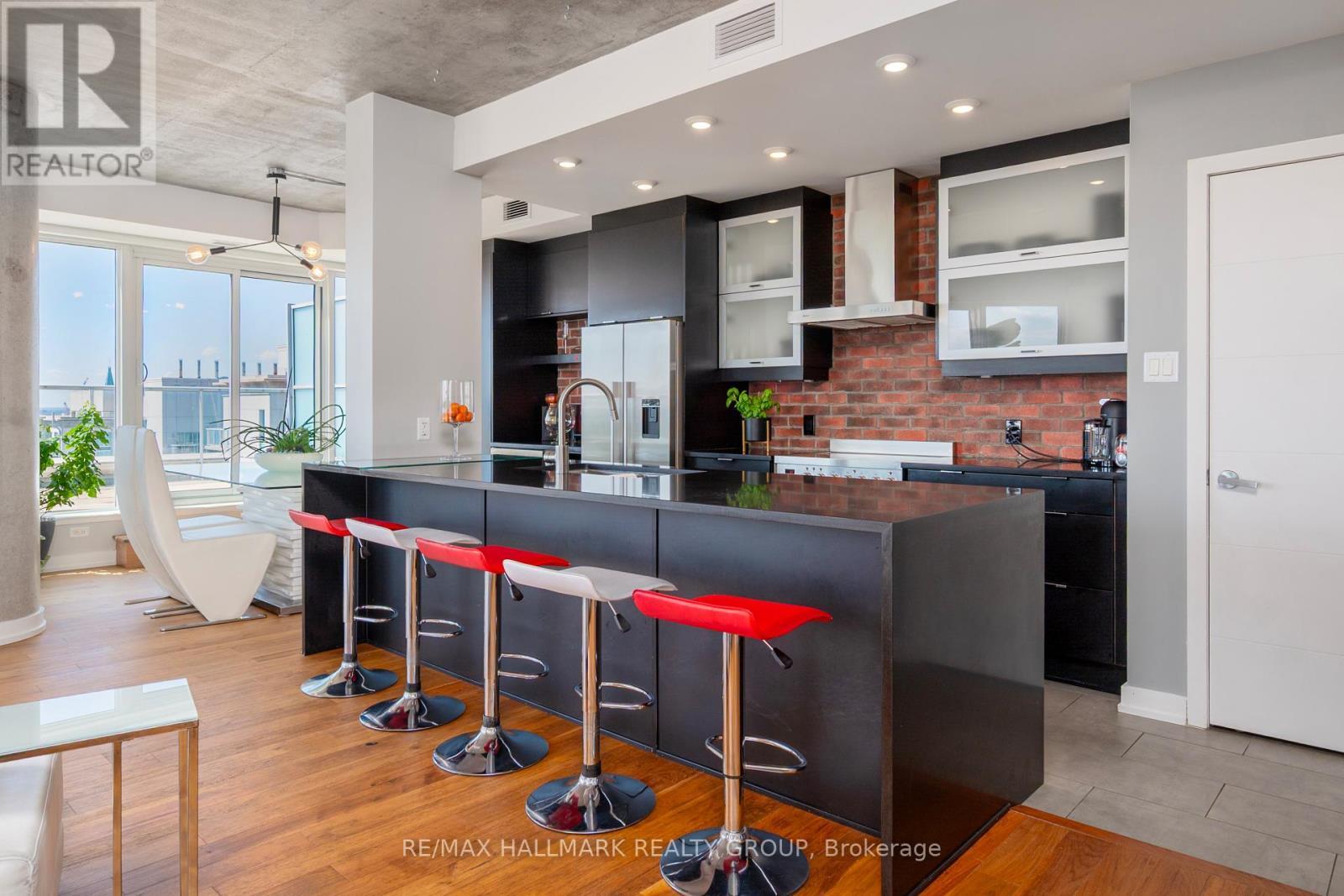 2701 - 195 Besserer Street, Ottawa, ON - Indoor Photo Showing Other Room