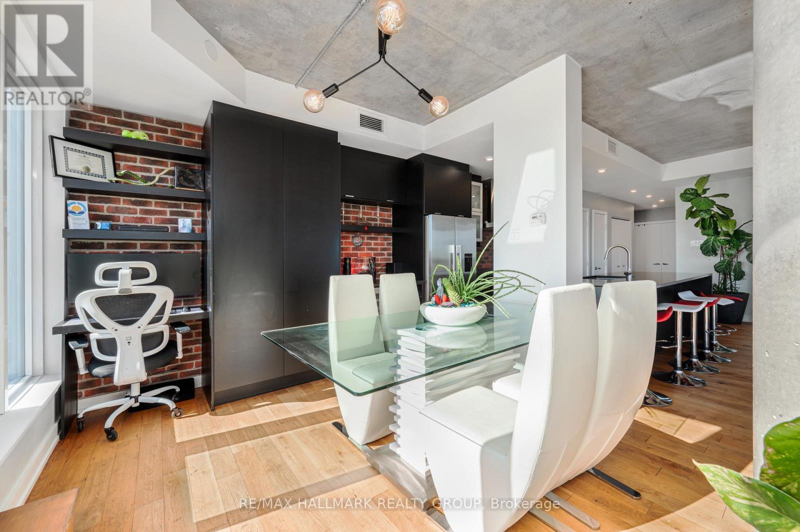 2701 - 195 Besserer Street, Ottawa, ON - Indoor Photo Showing Dining Room