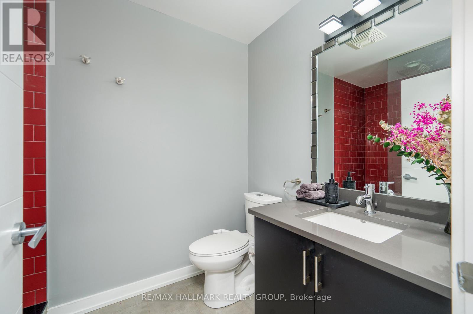 2701 - 195 Besserer Street, Ottawa, ON - Indoor Photo Showing Bathroom