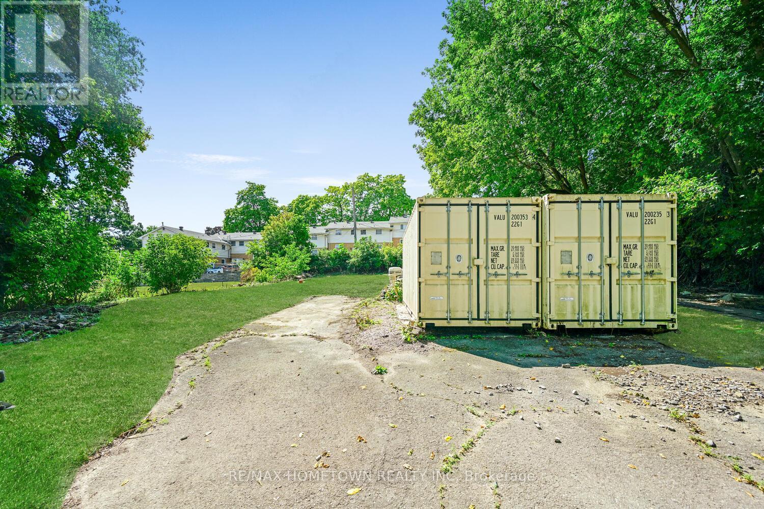 44 Stewart Boulevard, Brockville, ON - Outdoor