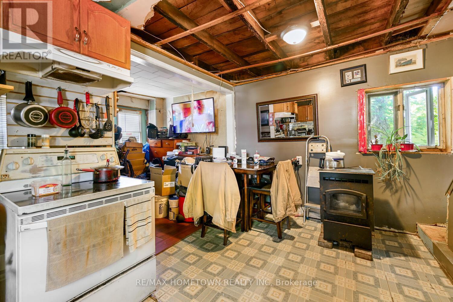 44 Stewart Boulevard, Brockville, ON - Indoor