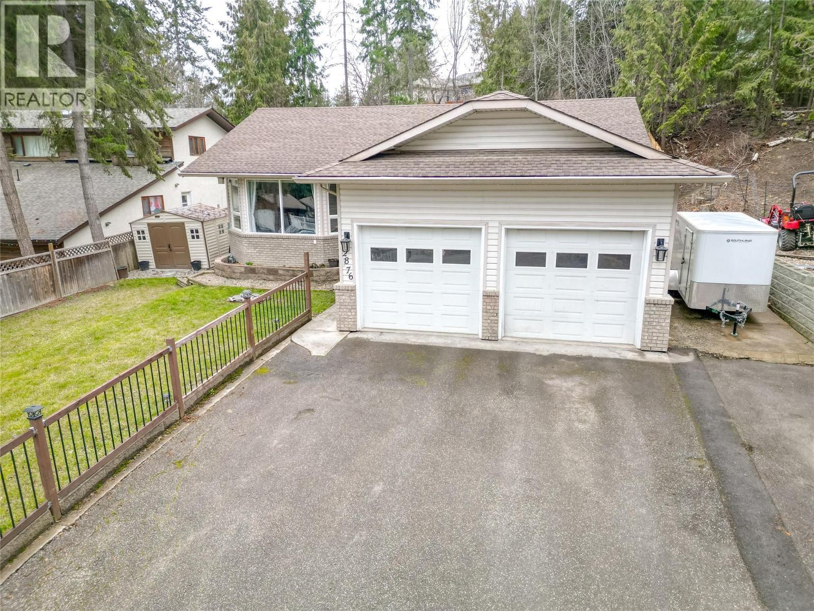 2876 Juniper Crescent, Blind Bay, BC - Outdoor