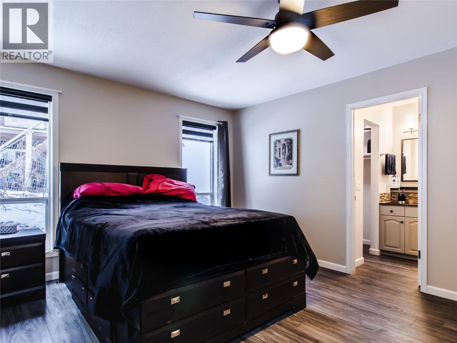 2876 Juniper Crescent, Blind Bay, BC - Indoor Photo Showing Bedroom