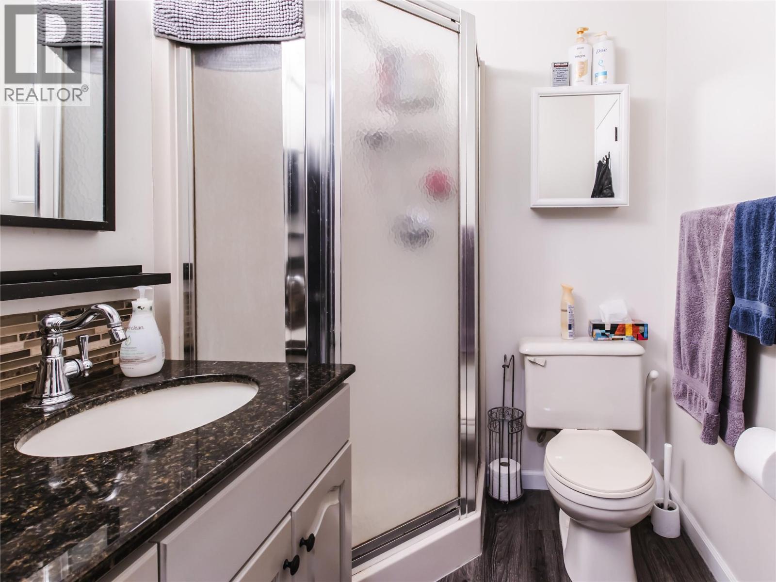 2876 Juniper Crescent, Blind Bay, BC - Indoor Photo Showing Bathroom