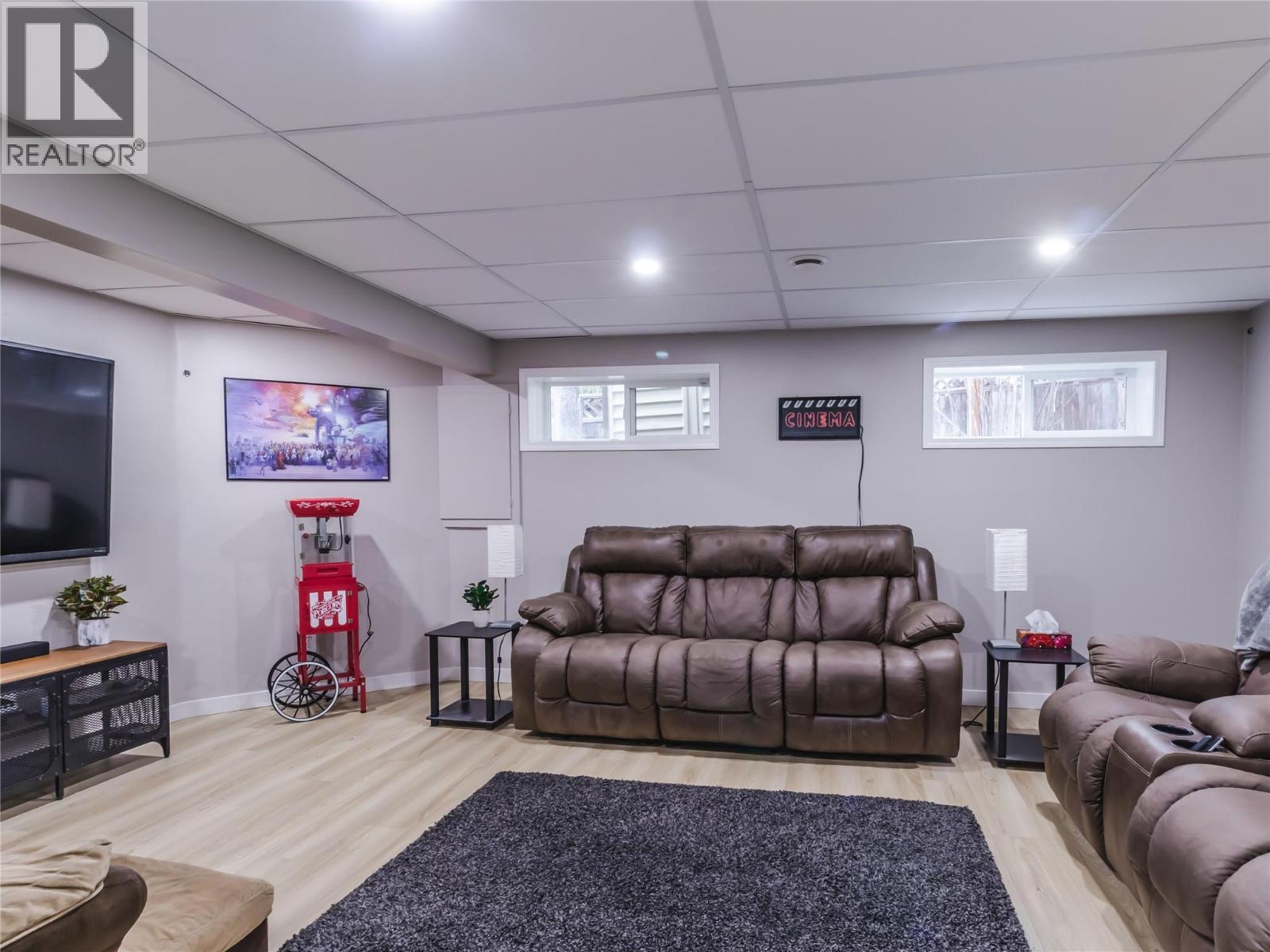 2876 Juniper Crescent, Blind Bay, BC - Indoor Photo Showing Basement