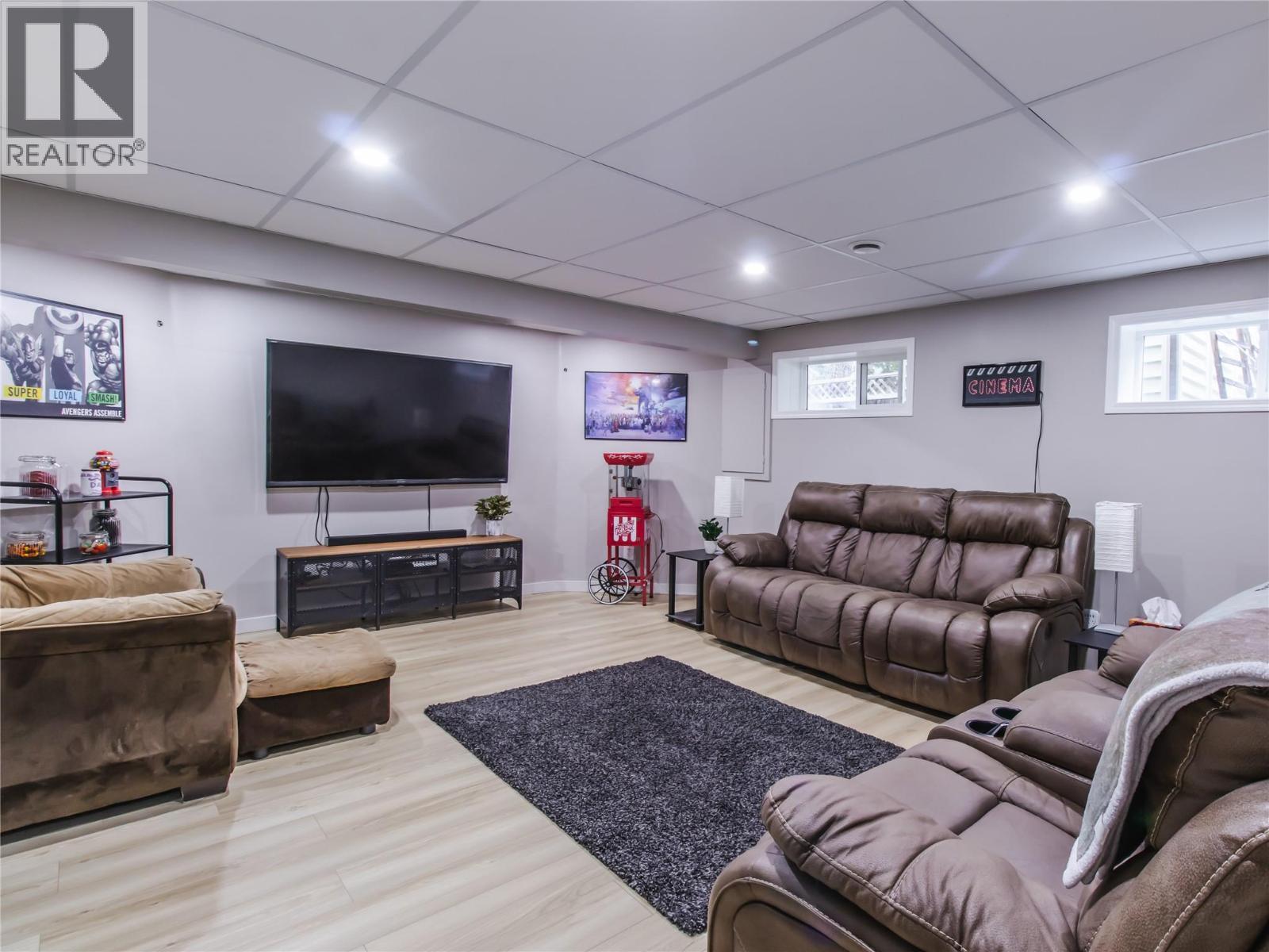 2876 Juniper Crescent, Blind Bay, BC - Indoor Photo Showing Basement