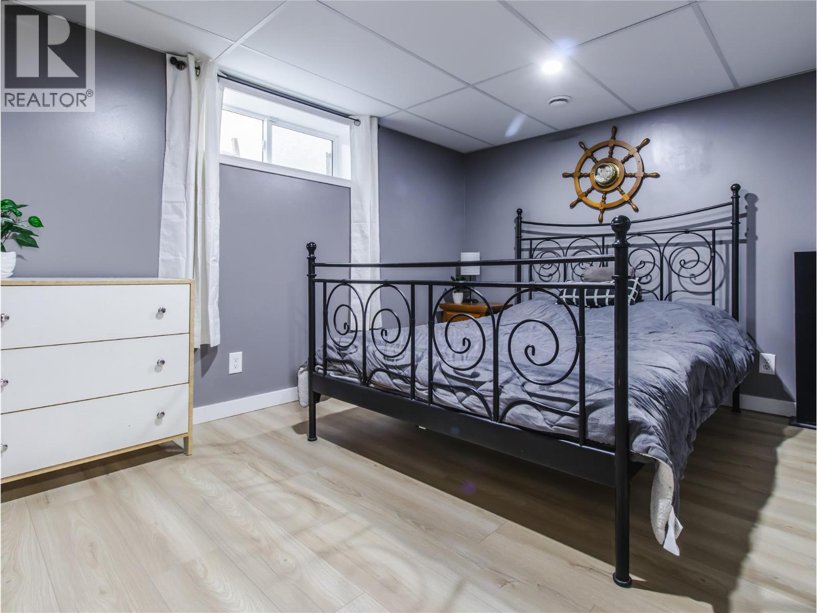 2876 Juniper Crescent, Blind Bay, BC - Indoor Photo Showing Bedroom