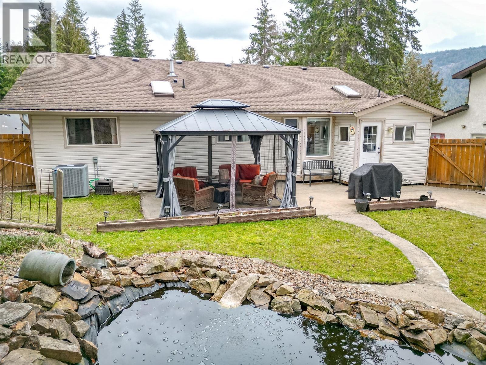 2876 Juniper Crescent, Blind Bay, BC - Outdoor With Deck Patio Veranda