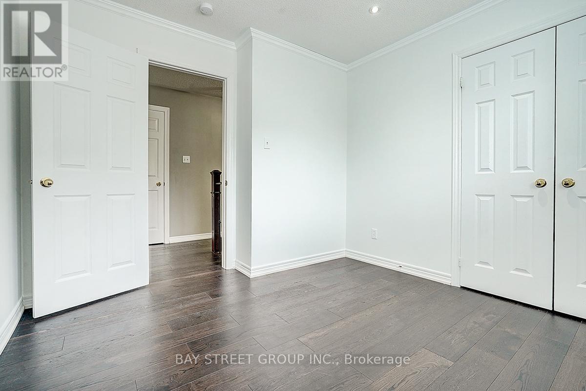 52 Whitewater Street, Whitby, ON - Indoor Photo Showing Other Room
