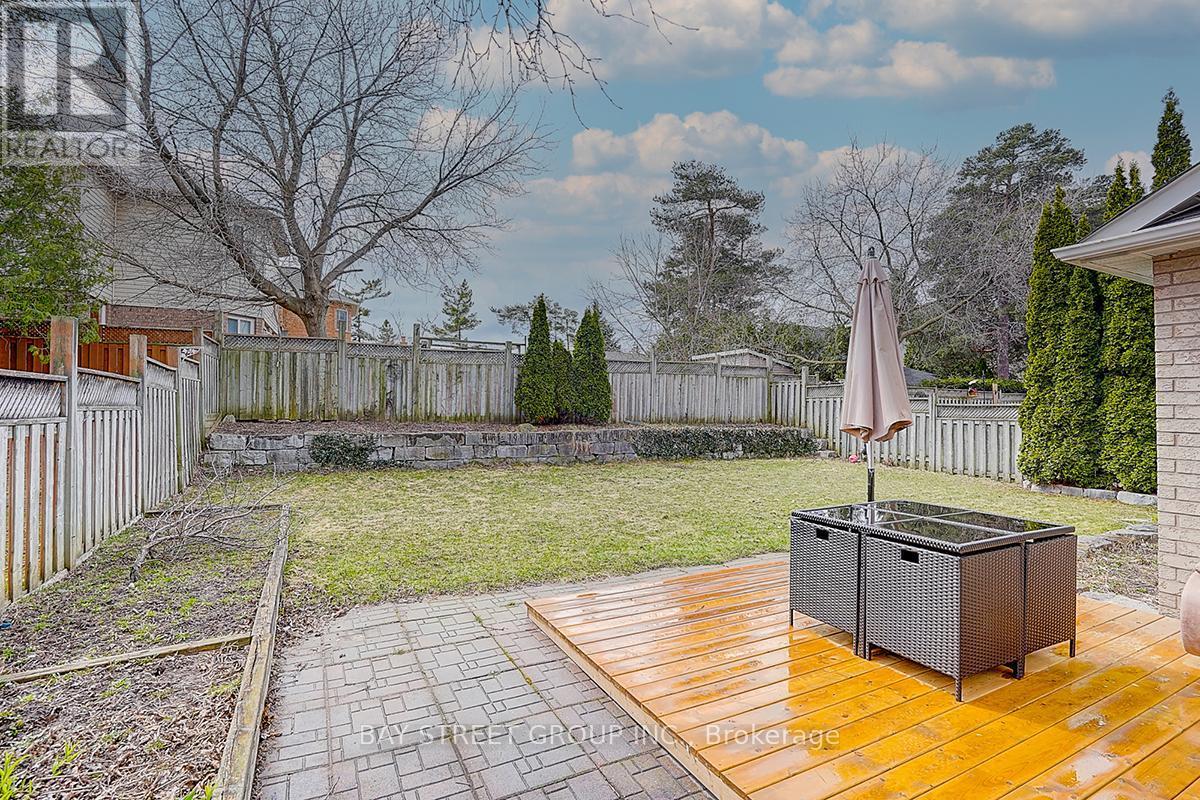 52 Whitewater Street, Whitby, ON - Outdoor