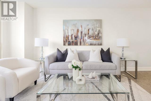 906 - 2287 Lake Shore Boulevard, Toronto, ON - Indoor Photo Showing Living Room