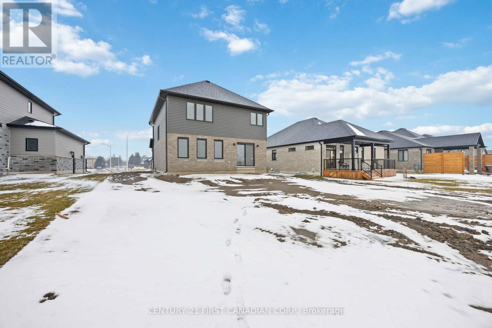 656 Ketter Way, Plympton-Wyoming (Plympton Wyoming), ON - Outdoor