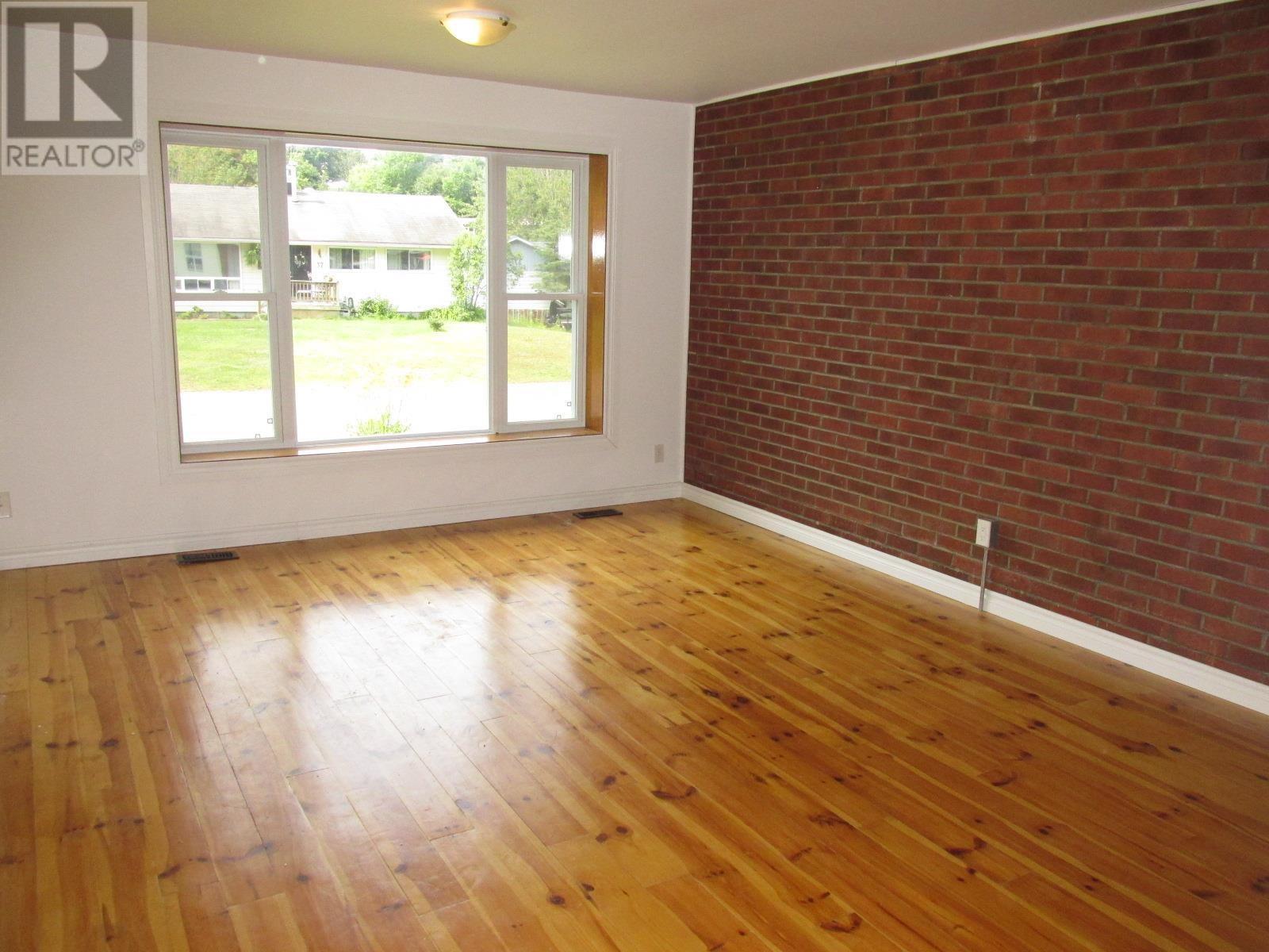 36A Valley Cres, Elliot Lake, ON - Indoor Photo Showing Other Room