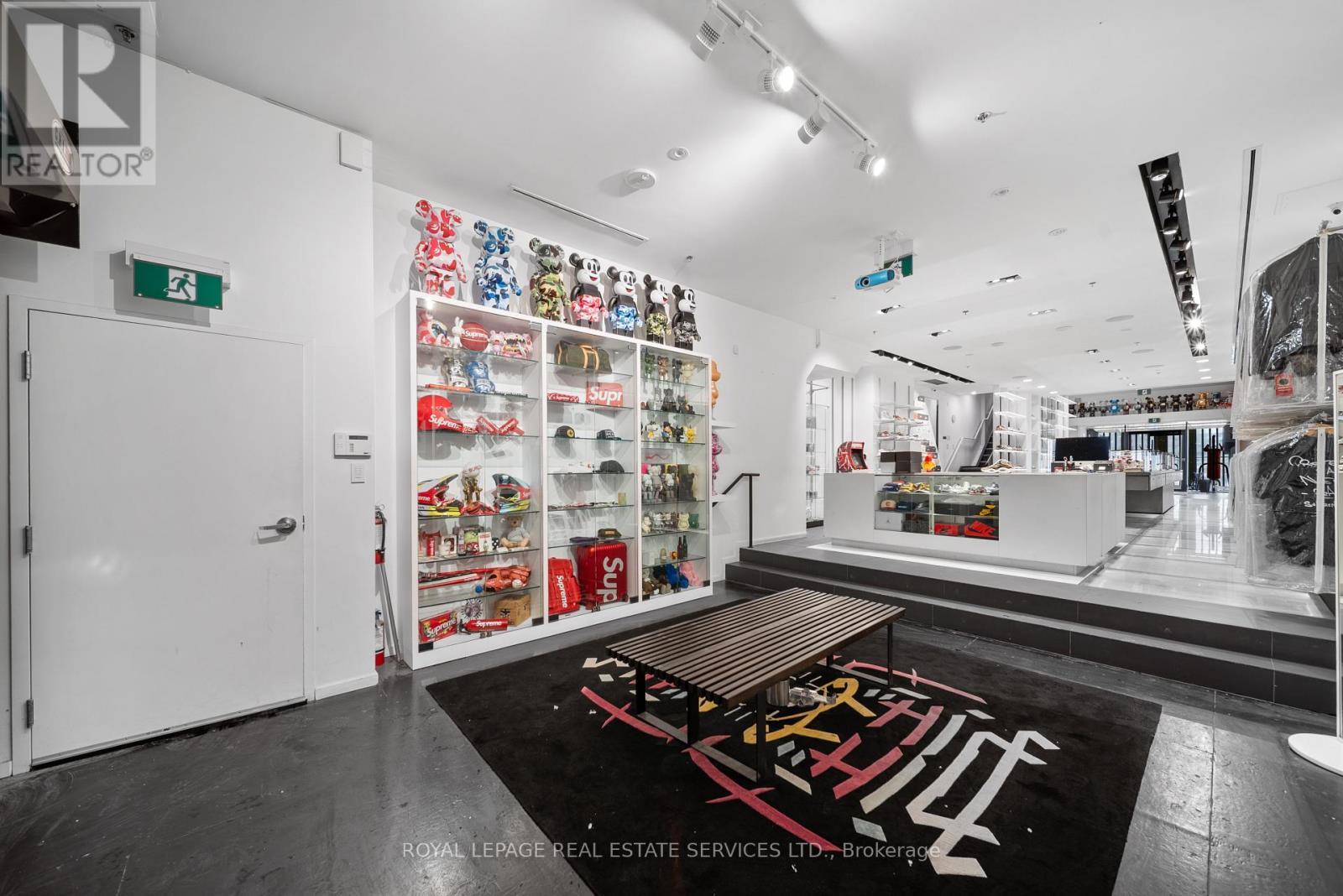 Main Floor - 273 Queen Street W, Toronto, ON