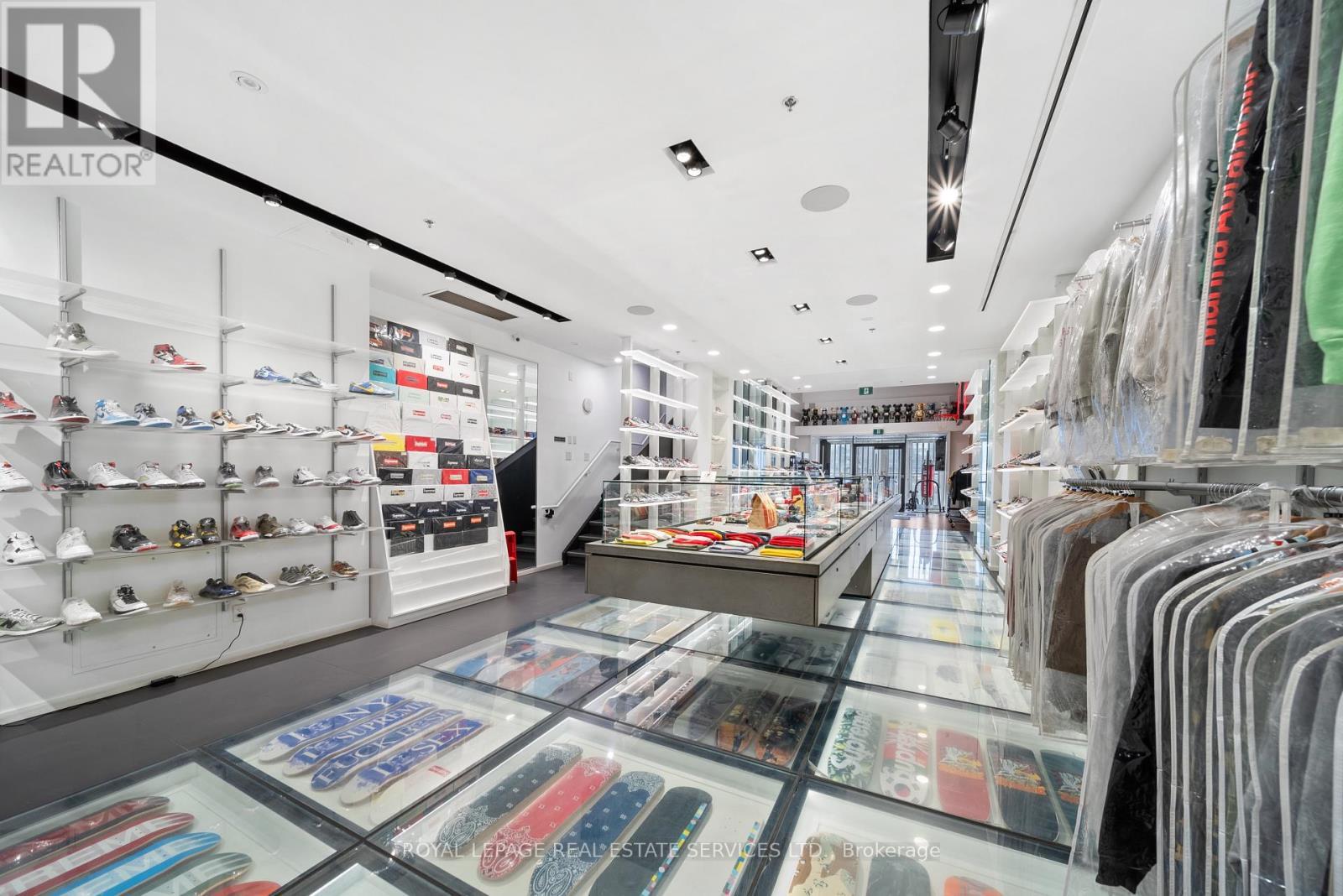 273 Queen Street W, Toronto, ON