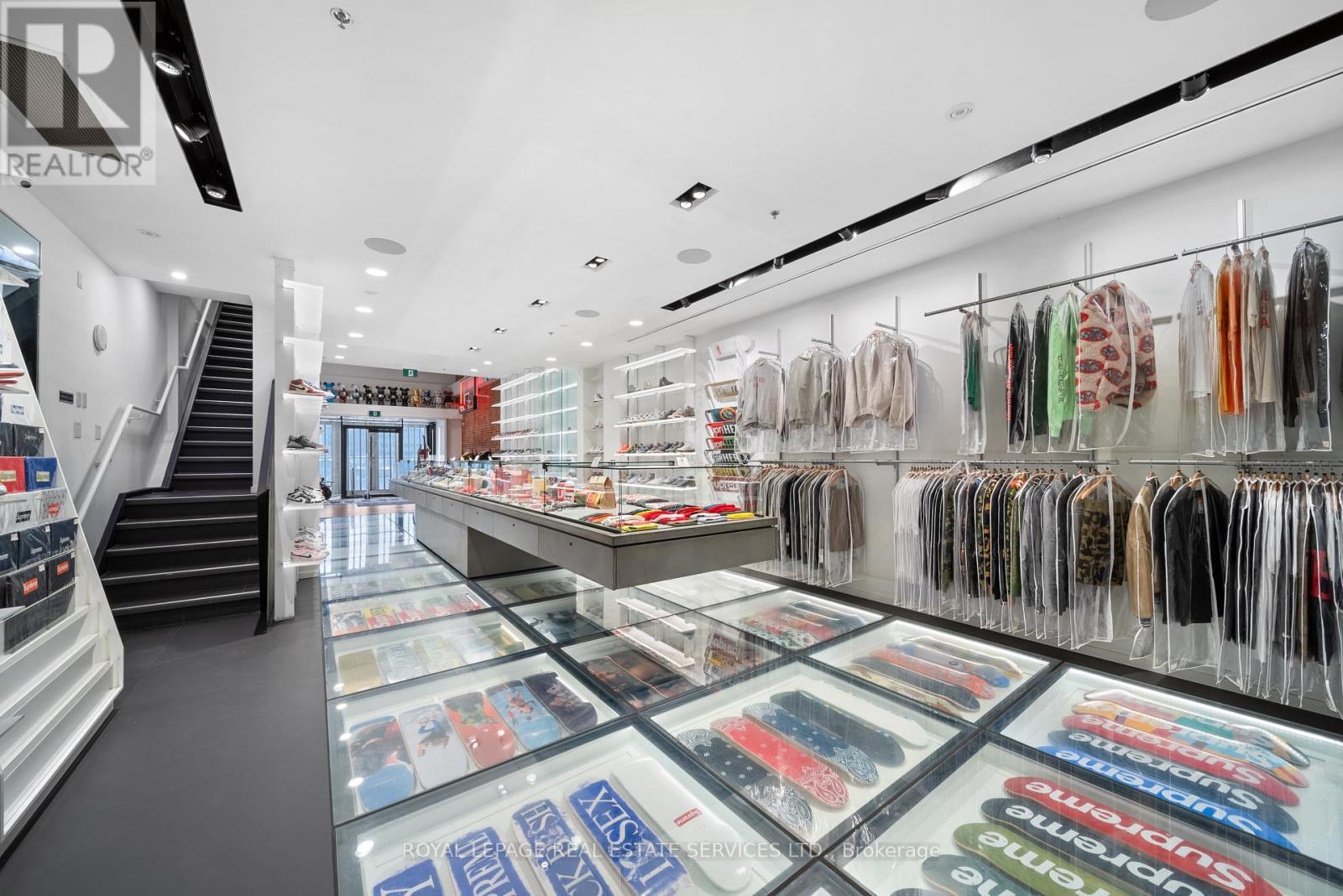 273 Queen Street W, Toronto, ON