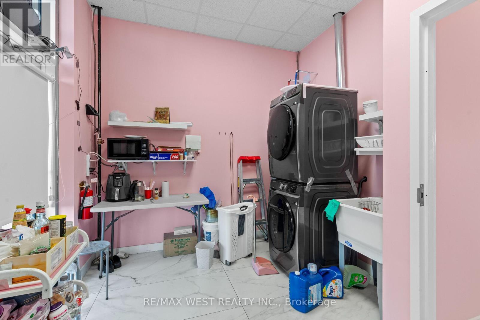 C5 - 3165 Markham Road, Toronto, ON