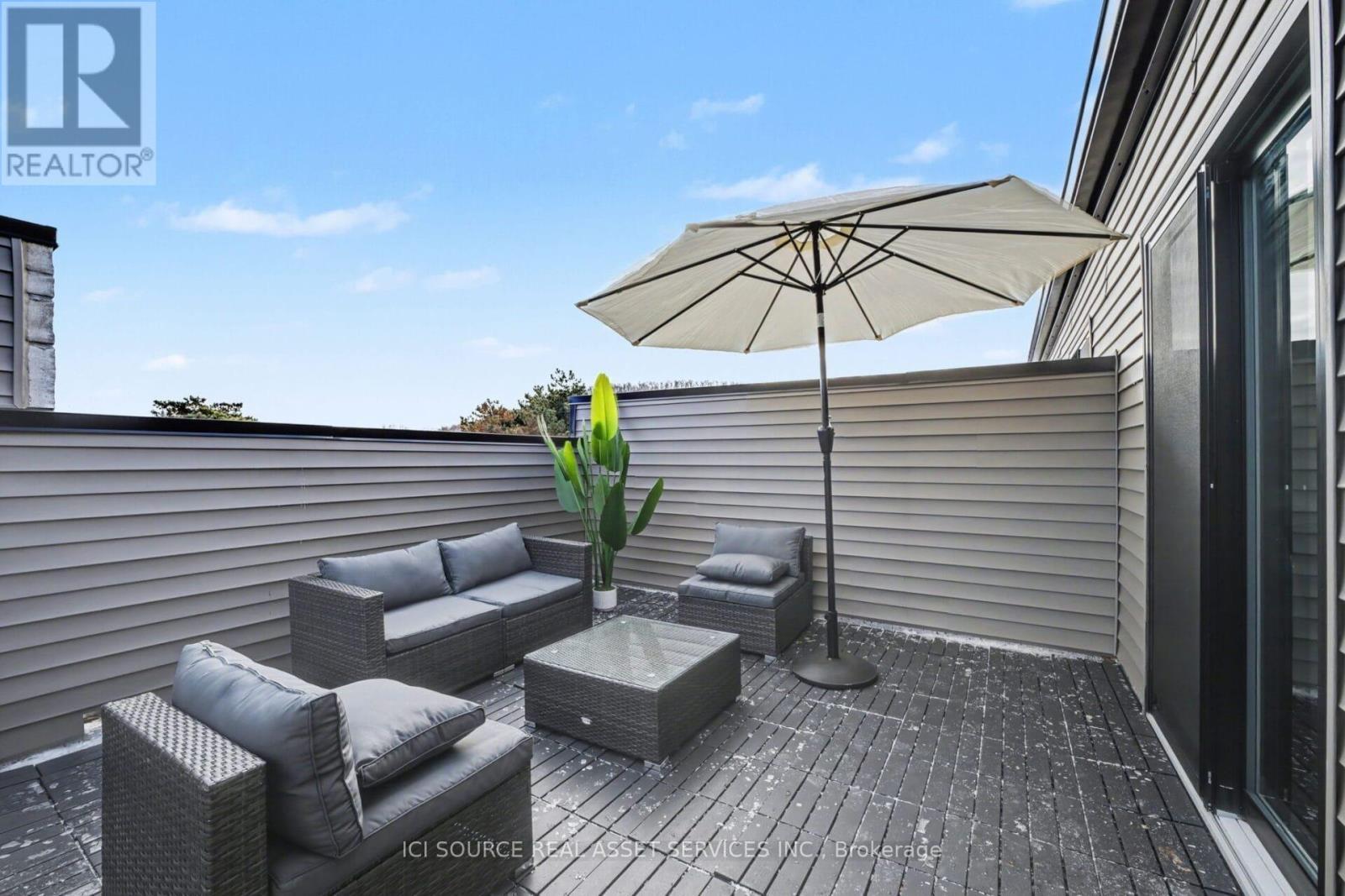 10 - 2 Slessor Boulevard, Grimsby, ON - Outdoor With Deck Patio Veranda With Exterior