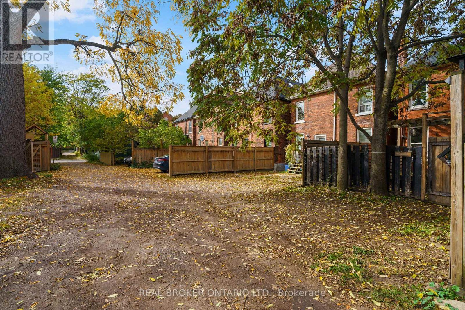 125 Grant Avenue, Hamilton, ON - Outdoor