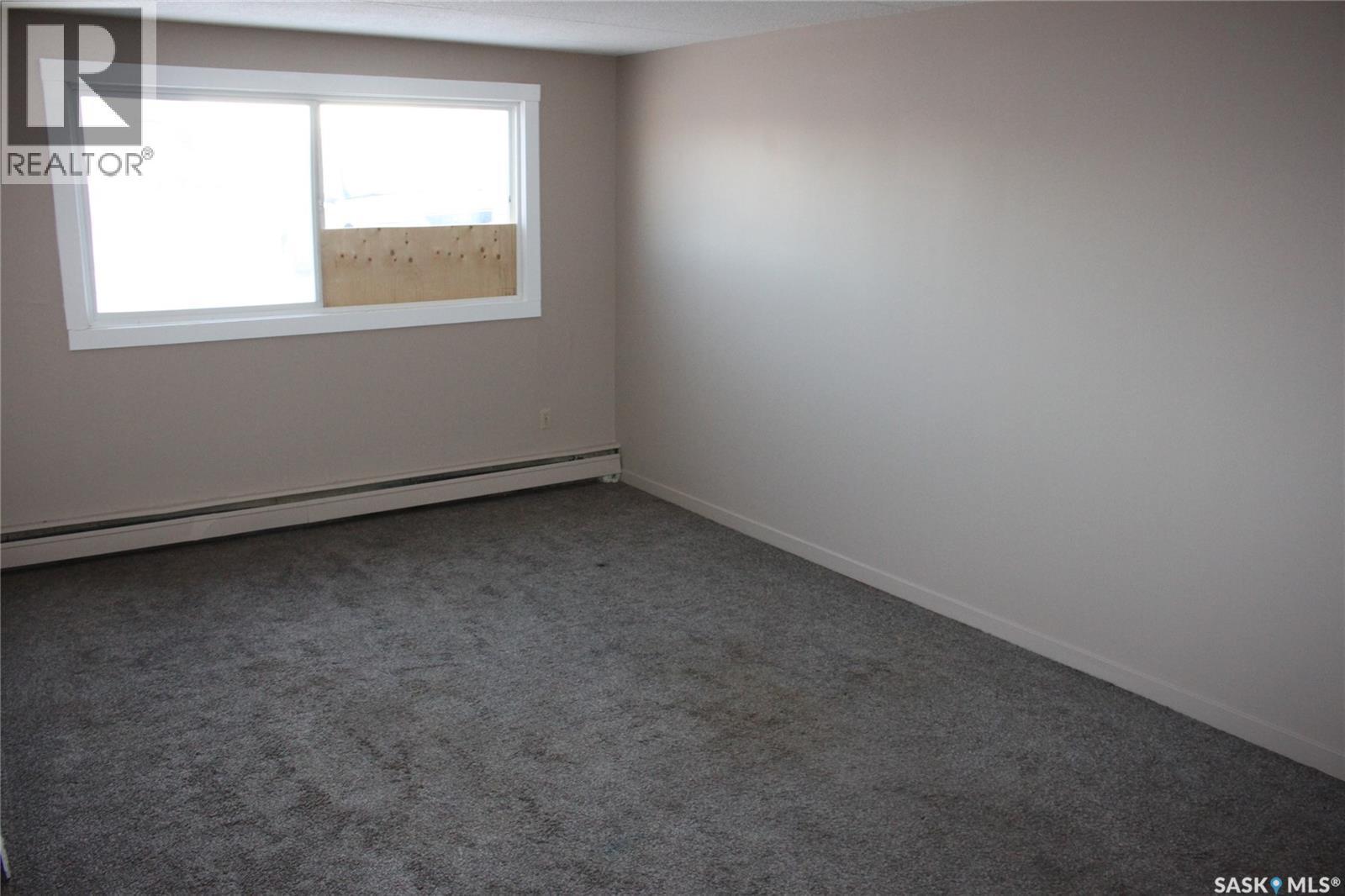 5 2620 5Th Avenue N, Regina, SK - Indoor Photo Showing Other Room