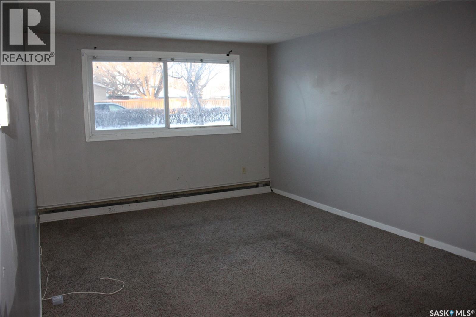 4 2620 5Th Avenue N, Regina, SK - Indoor Photo Showing Other Room