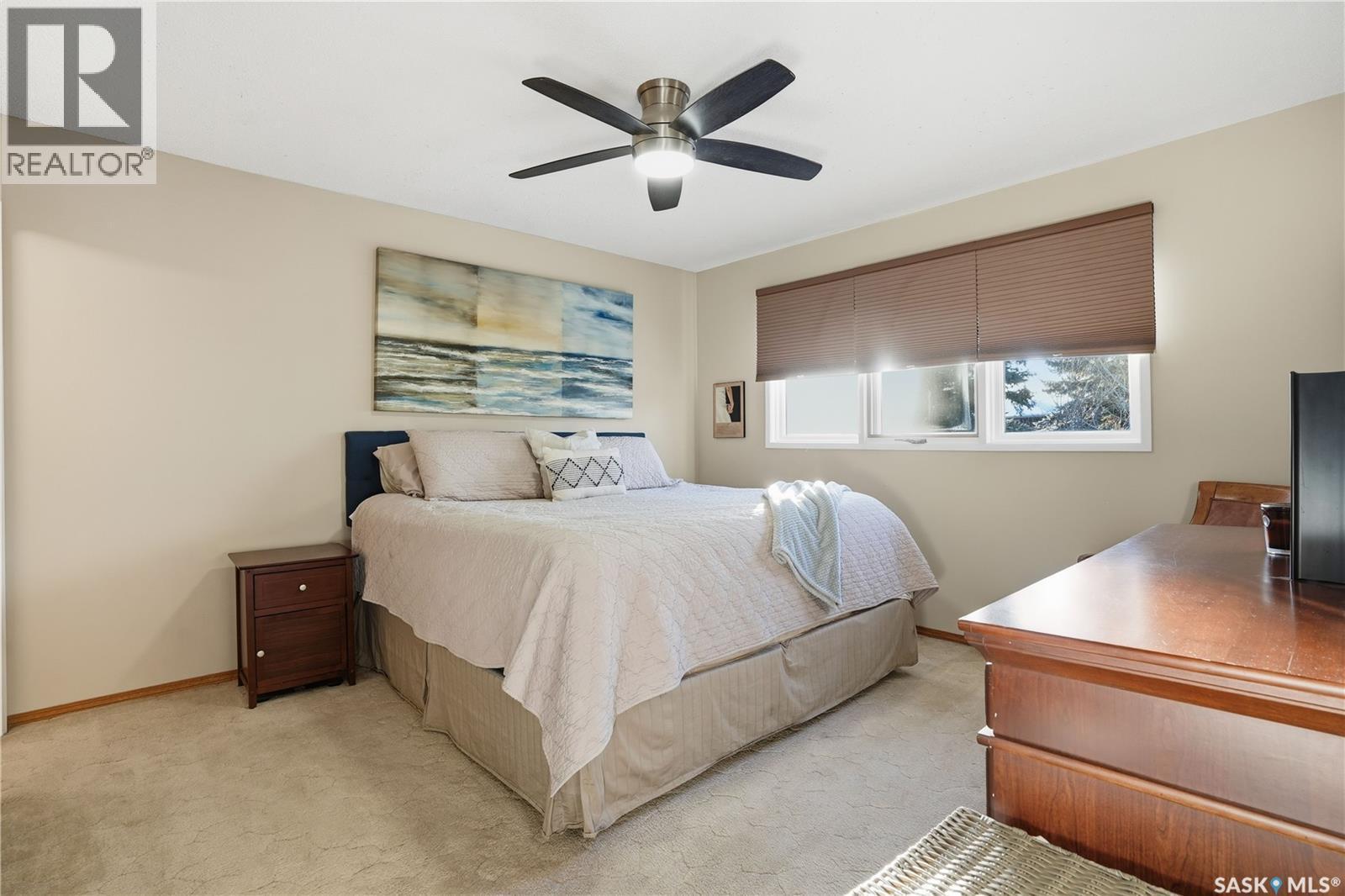 219 Sunset Drive, Regina, SK - Indoor Photo Showing Bedroom