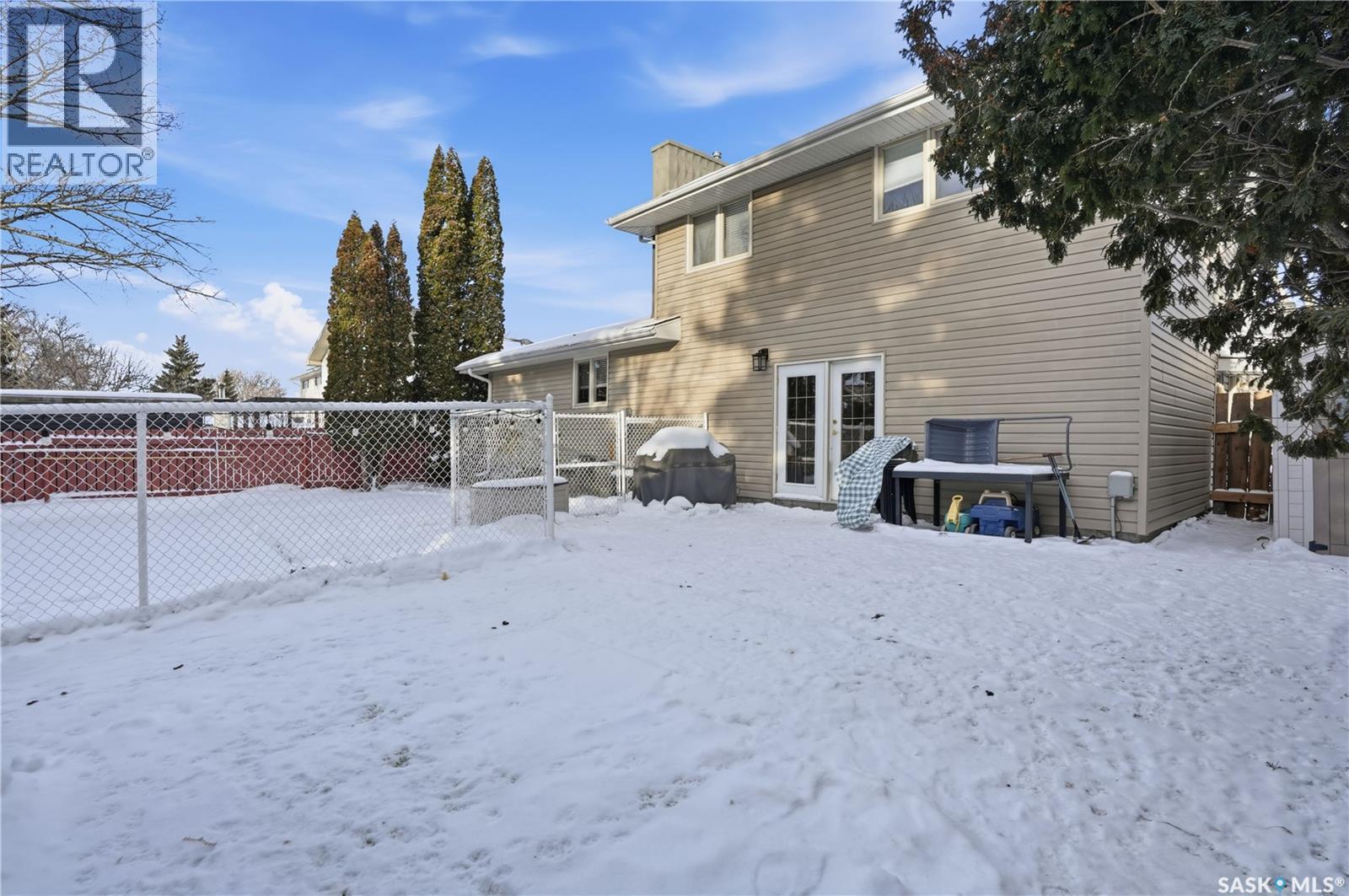 219 Sunset Drive, Regina, SK - Outdoor With Exterior