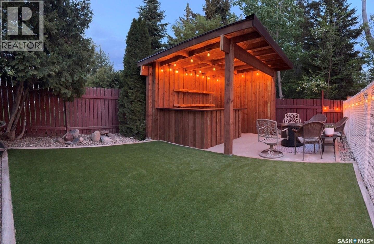 219 Sunset Drive, Regina, SK - Outdoor