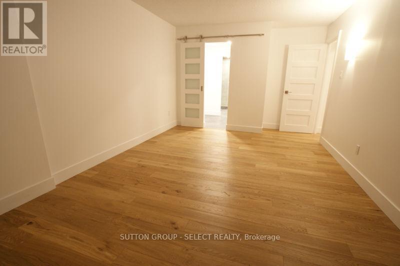 1102 - 389 Dundas Street, London East (East K), ON - Indoor Photo Showing Other Room