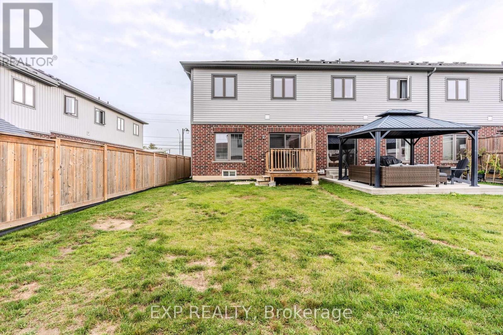 17 Severino Circle, West Lincoln, ON - Outdoor With Deck Patio Veranda With Exterior