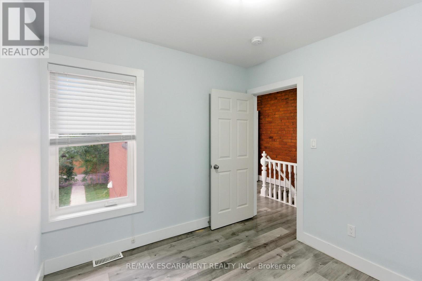 199 Jackson Street E, Hamilton, ON - Indoor Photo Showing Other Room