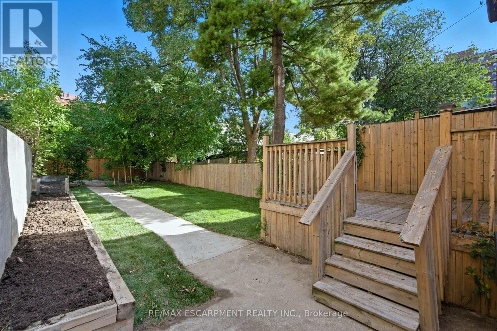 199 Jackson Street E, Hamilton, ON - Outdoor