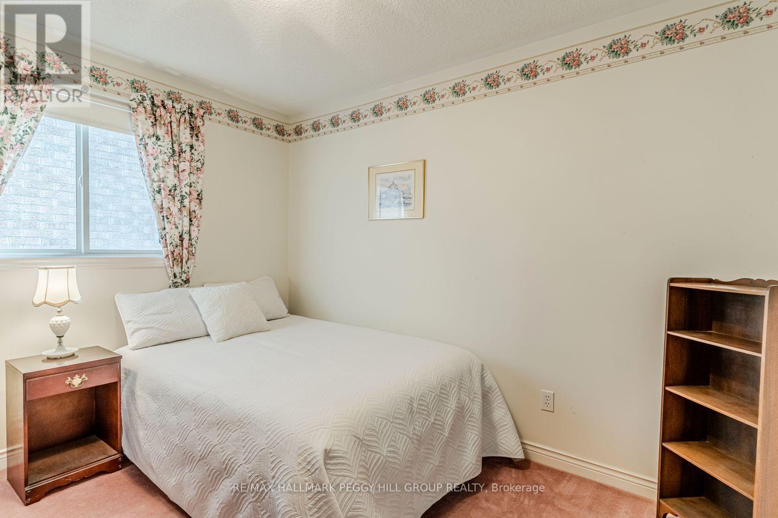 465 Ferndale Drive N, Barrie, ON - Indoor Photo Showing Bedroom