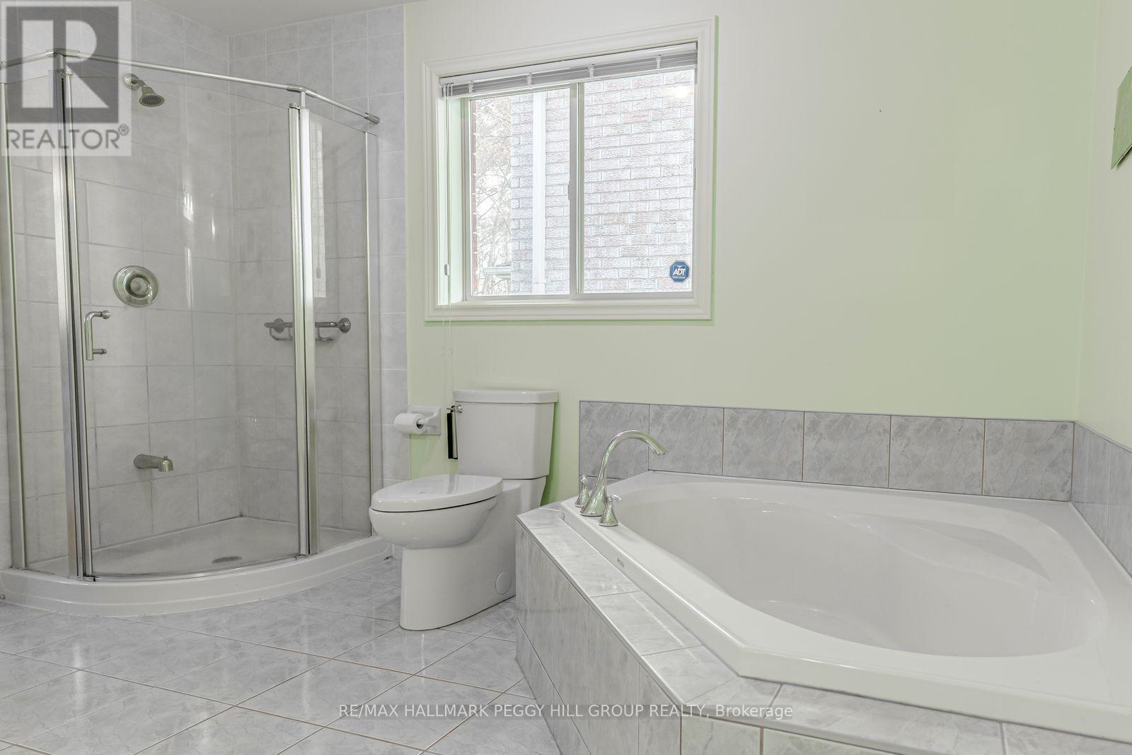 465 Ferndale Drive N, Barrie, ON - Indoor Photo Showing Bathroom