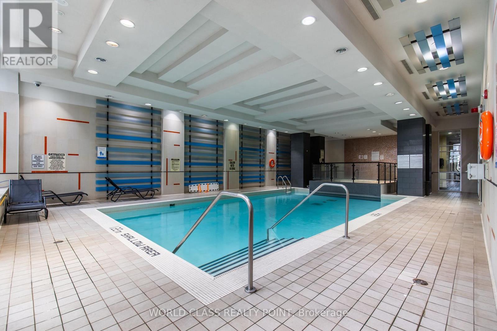 1402 - 330 Burnhamthorpe Road W, Mississauga, ON - Indoor Photo Showing Other Room With In Ground Pool