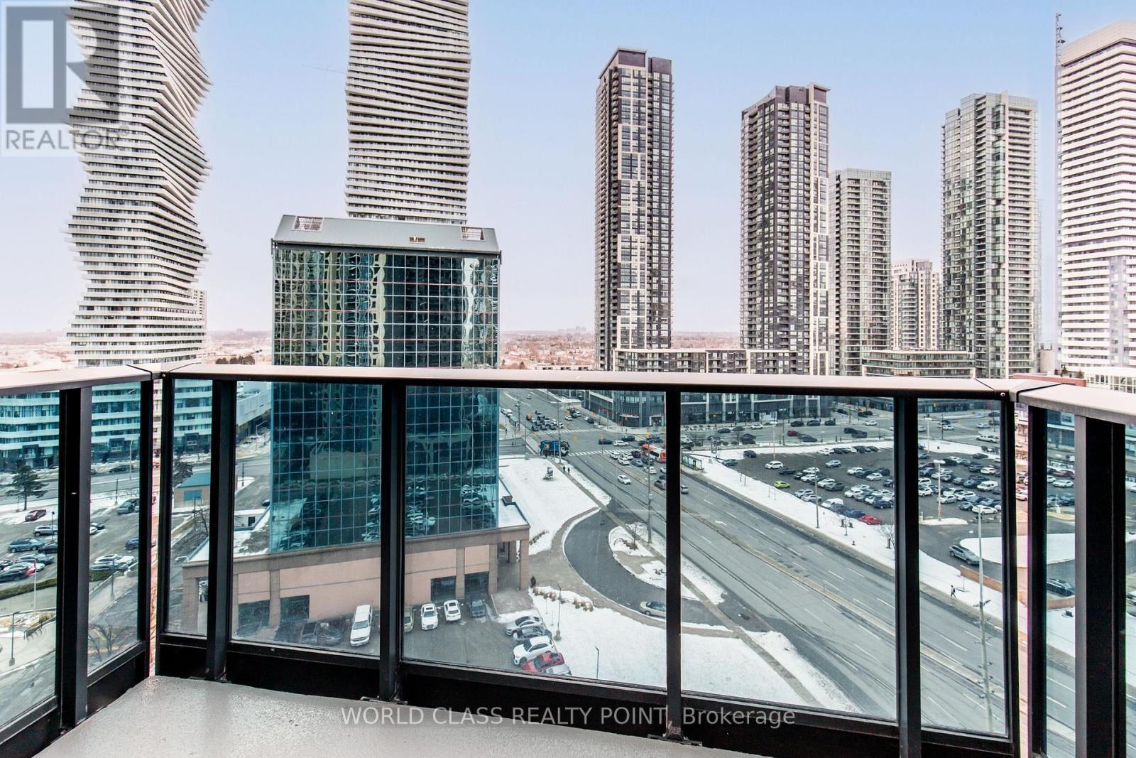 1402 - 330 Burnhamthorpe Road W, Mississauga, ON - Outdoor With Balcony With Facade