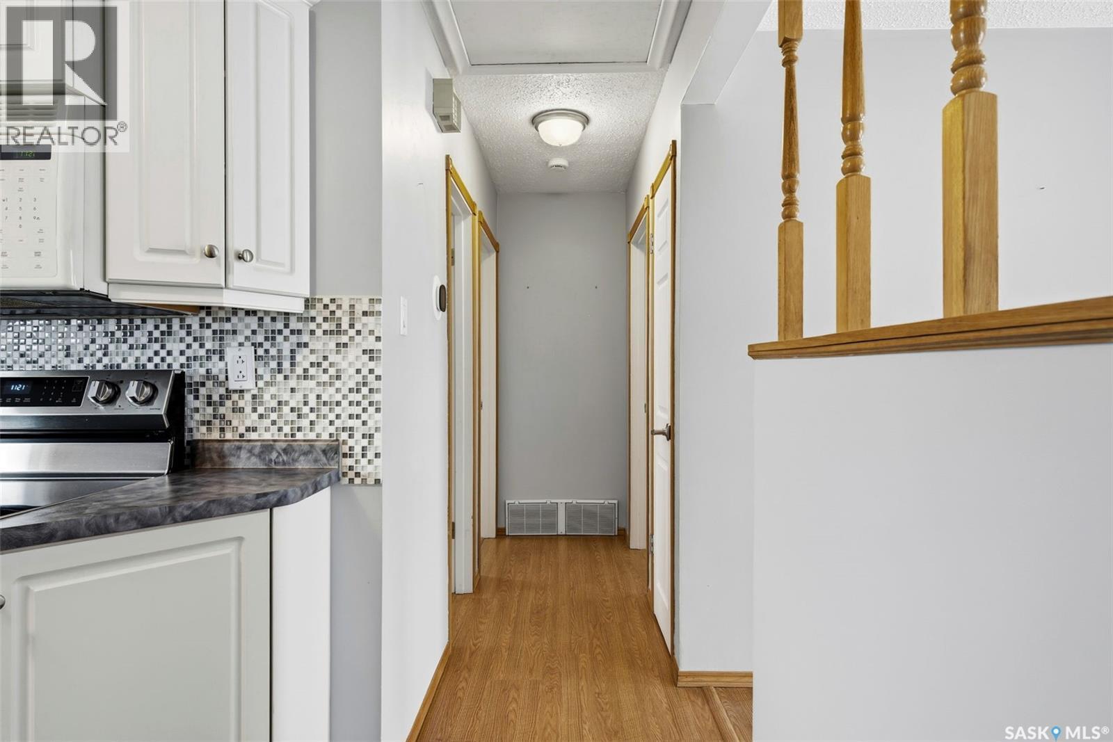 3111 Avonhurst Drive, Regina, SK - Indoor Photo Showing Kitchen