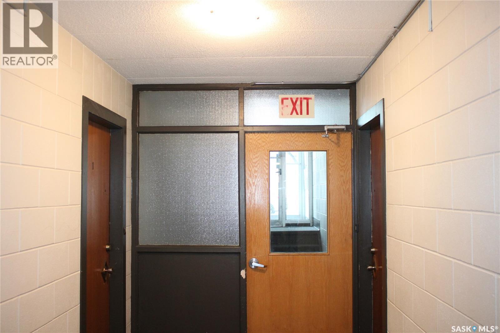 1 2620 5Th Avenue N, Regina, SK - Indoor Photo Showing Other Room