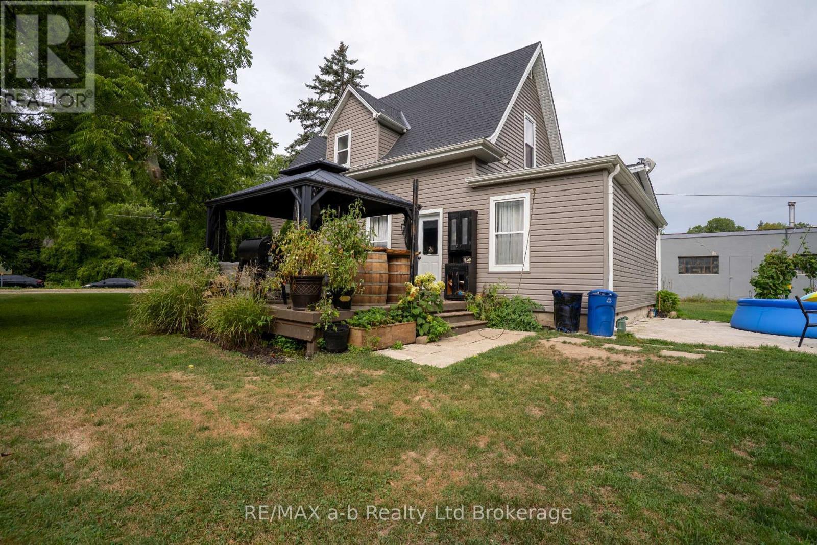 14 Old Vienna Road, Tillsonburg, ON - Outdoor